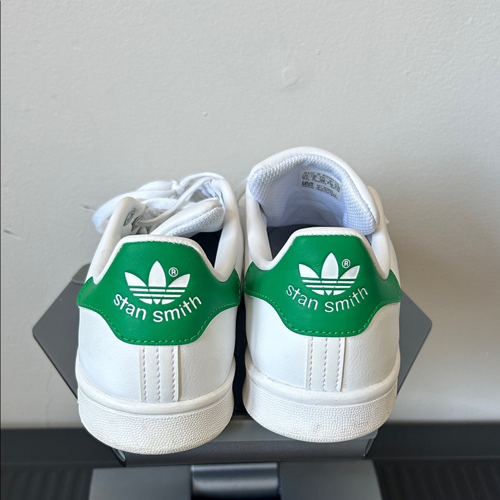Adidas Stan Smith Unisex Shoes – US 5.5 – Like New – No Box - Picture 4 of 8